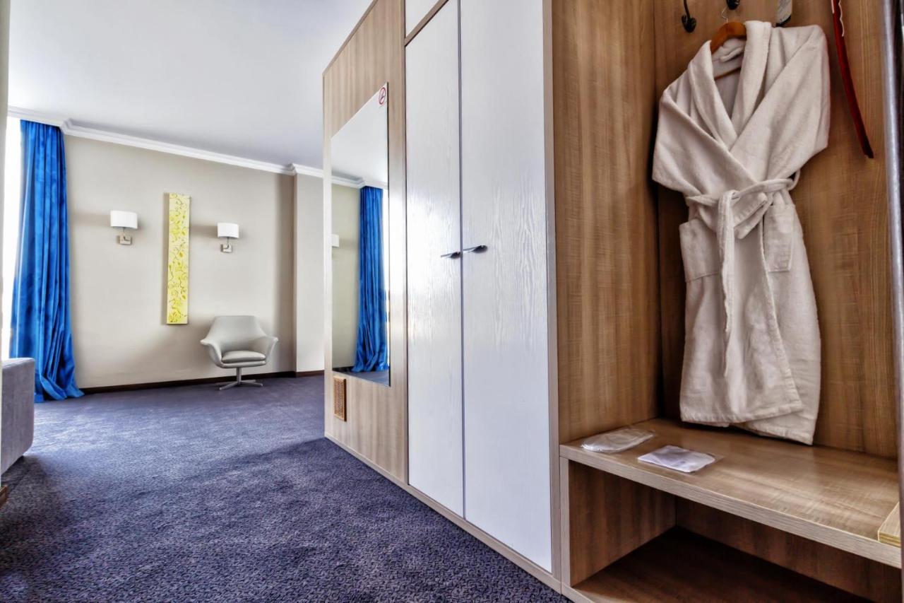 Aykun Hotel By Ag Hotels Group Astana Eksteriør billede